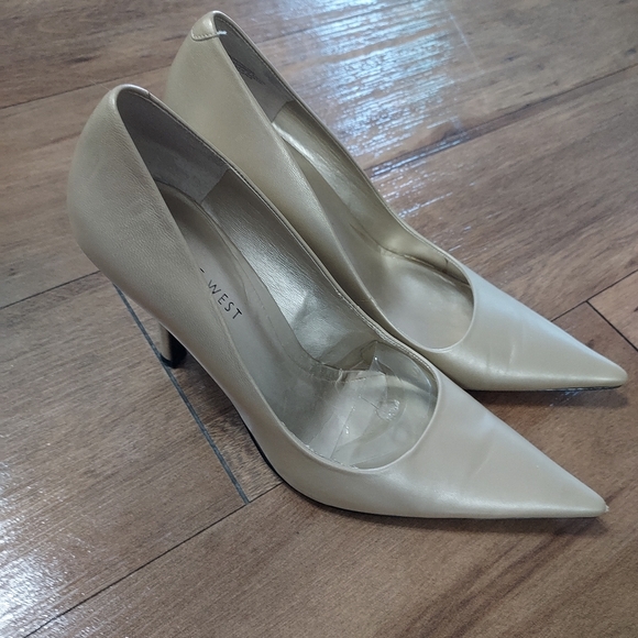 Nine West Shoes - Gold leather stilettos, Nine West, 6.5